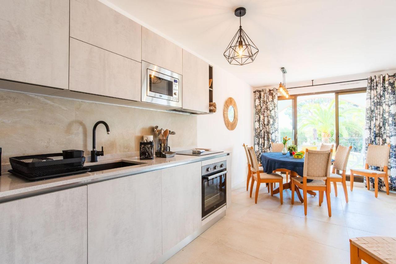 L'Ange Gardien Ap4269 By Riviera Holiday Homes Villefranche-sur-Mer Dış mekan fotoğraf